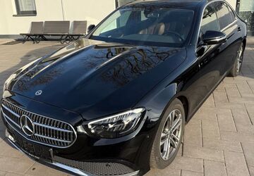 Mercedes-Benz E 300 148.101 km 29.980 &euro; Hürth bei Köln 50354