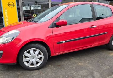 Renault Clio 93.652 km 5.700 &euro; Brühl 50321