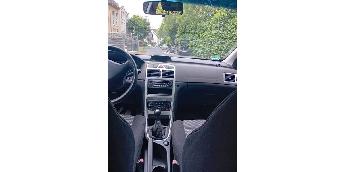 Peugeot 307 204.000 km 1.600 &euro; Bonn 53111