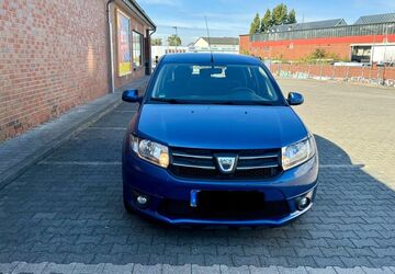 Dacia Sandero 124.000 km 5.500 &euro; Köln 50825