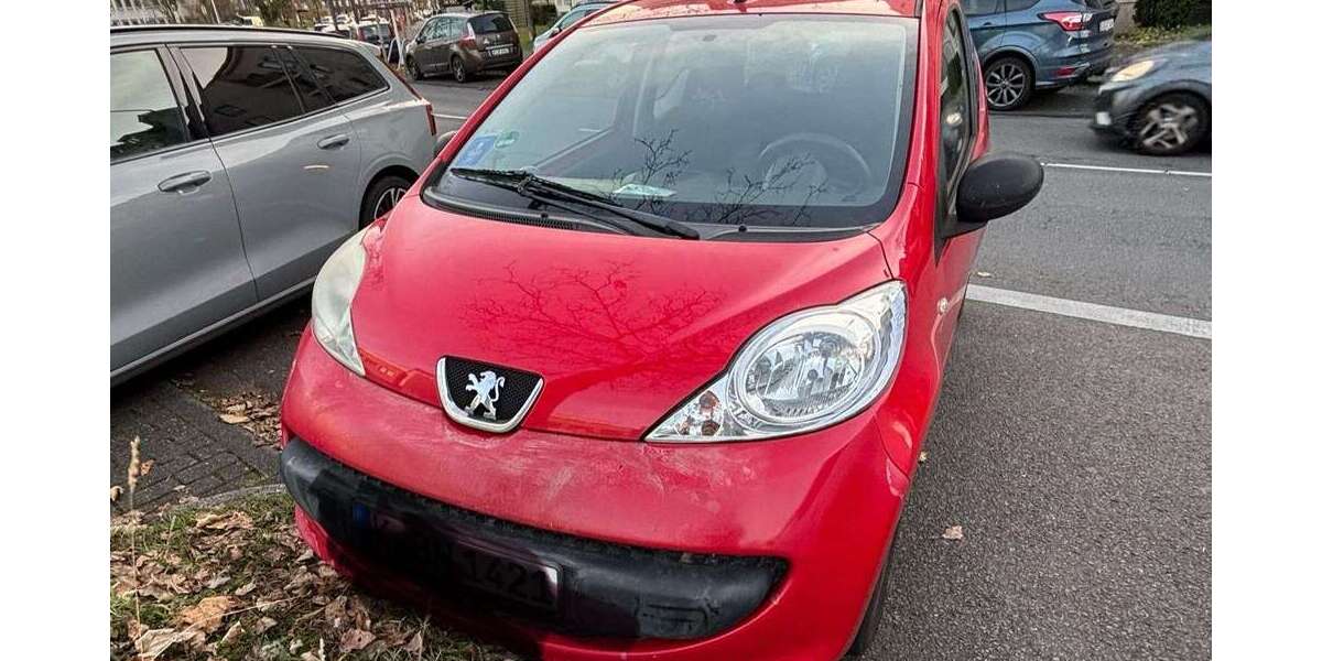 Peugeot 107 147.000 km 2.100 &euro; Köln 51143