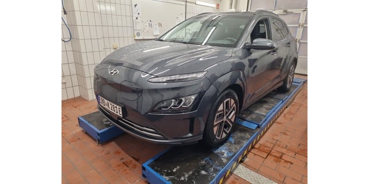 Hyundai KONA 16.320 km 18.900 &euro; Hennef 53773
