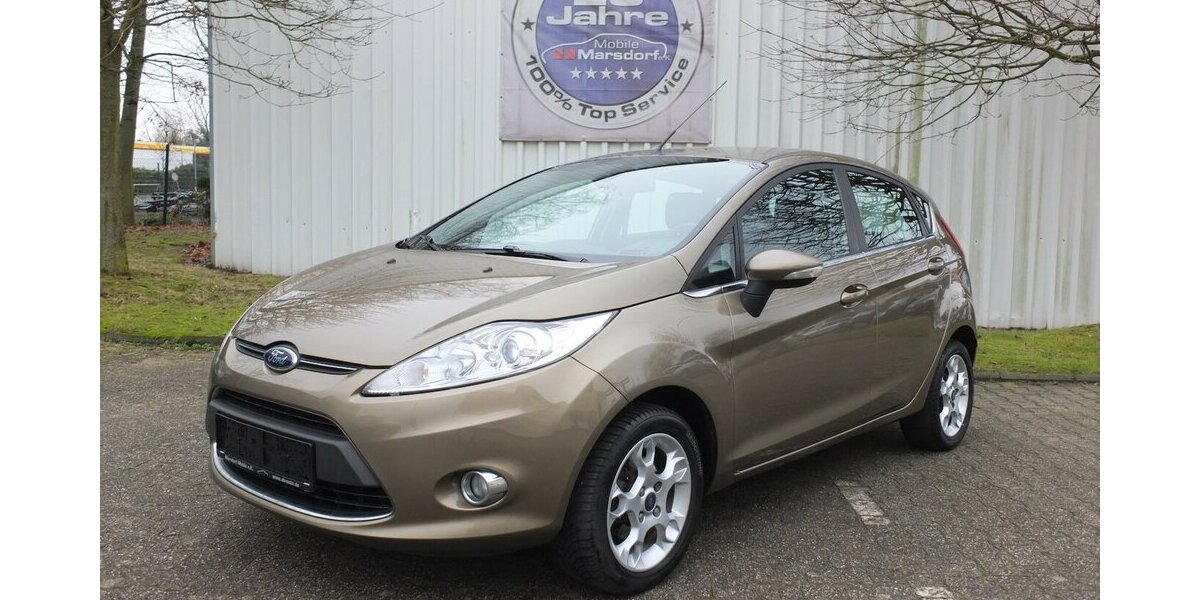 Ford Fiesta TITANIUM KLIMAAUTOMATIK RÜCKFAHRKAMERA 115.395 km 5.908 &euro; Köln 50858