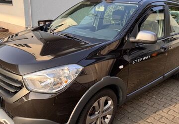 Dacia Lodgy 168.261 km 3.890 &euro; Troisdorf 53842