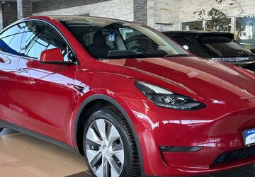 Tesla Model Y 43.748 km 33.500 &euro; Eitorf 53783