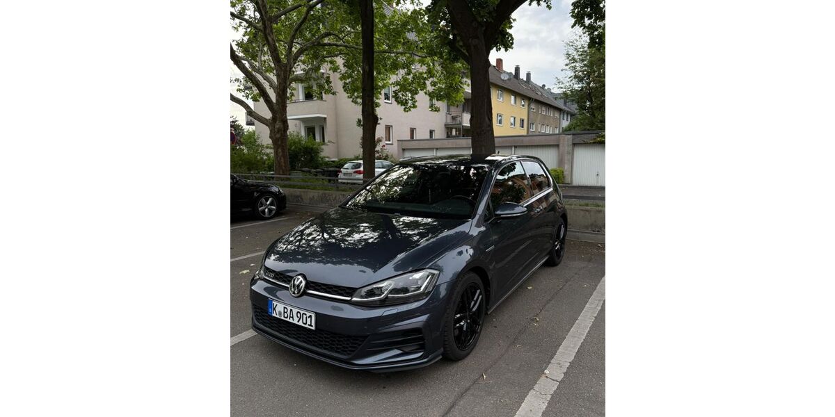 VW Golf 125.000 km 20.800 &euro; Köln 50733