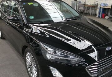 Ford Focus 130.602 km 15.900 &euro; Eitorf 53783