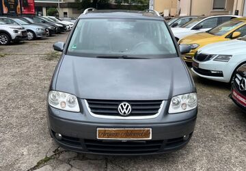 VW Touran 215.000 km 2.990 &euro; Bonn 53123