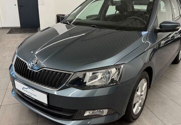 Skoda Fabia 124.900 km 9.890 &euro; Bonn 53175