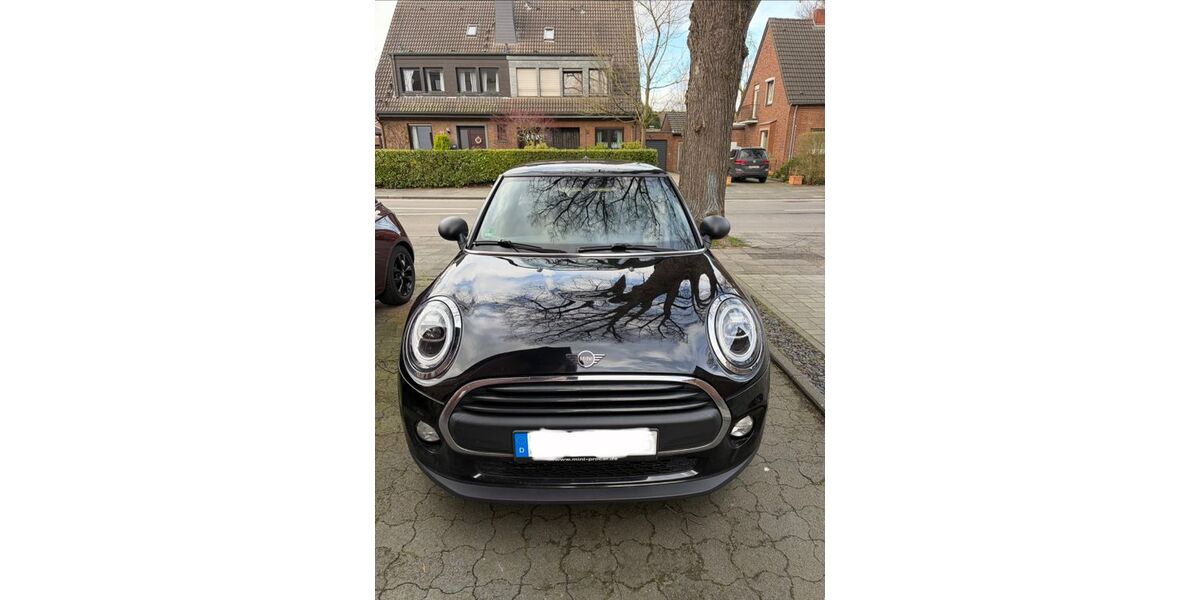 Mini ONE 98.000 km 10.800 &euro; Köln 51065