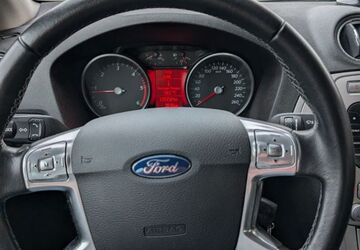 Ford Mondeo 194.000 km 3.000 &euro; Siegburg 53721