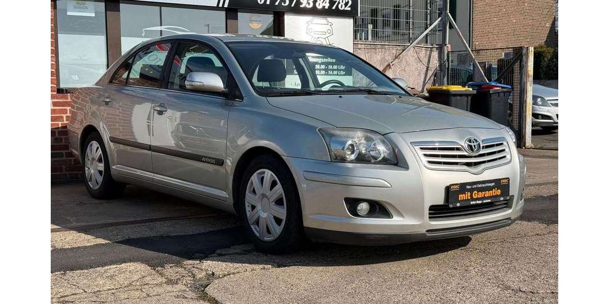 Toyota Avensis 66.000 km 6.490 &euro; Euskirchen 53881