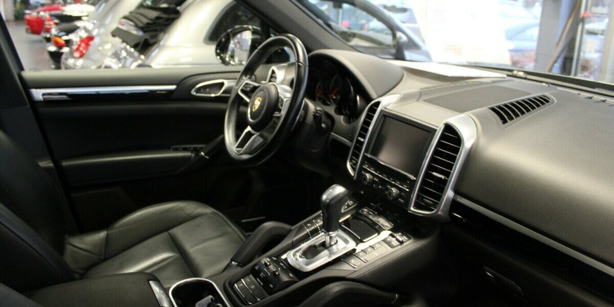 Porsche Cayenne 3,0L Diesel - Panorama - 83.323 km 38.980 &euro; Euskirchen 53881