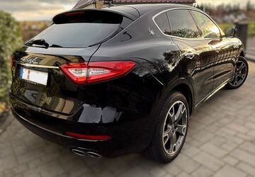 Maserati Levante 150.000 km 29.900 &euro; Wachtberg 53343