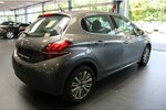 Peugeot 208 Blue-HDi 120 Allure 135.620 km 7.980 &euro; Euskirchen 53881