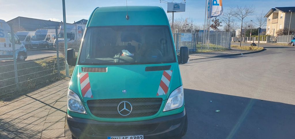 Mercedes-Benz Sprinter 237.000 km 7.900 &euro; Bonn 53115