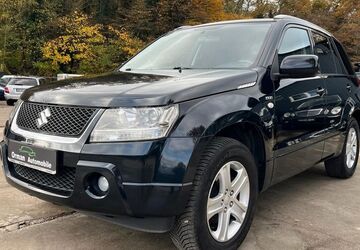 Suzuki Grand Vitara 211.000 km 3.490 &euro; Bonn 53227