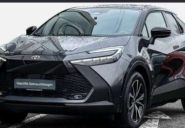 Toyota C-HR 7.112 km 33.685 &euro; Köln 51063