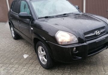 Hyundai TUCSON 227.000 km 2.450 &euro; Köln 51065