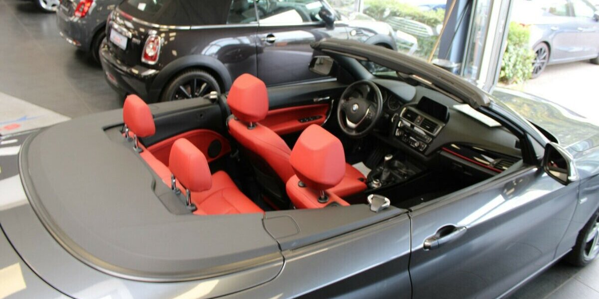 BMW 218 218i Cabrio Sport Line 59.960 km 17.980 &euro; Euskirchen 53881