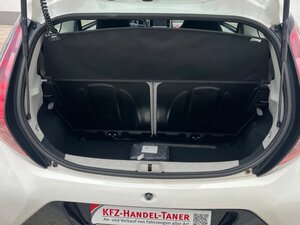 Toyota Aygo (X) 1,0-l-VVT-i x-play touch 94.000 km 6.690 &euro; Troisdorf 53844
