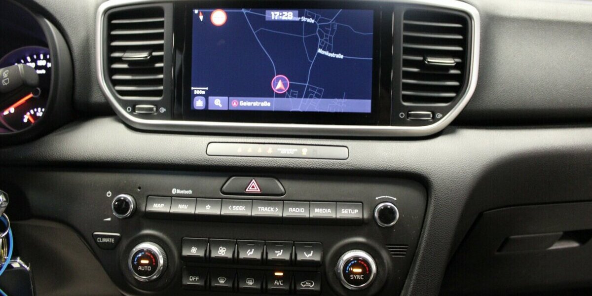 Kia Sportage 1.6 CRDI 2WD Vision 1.HAND AHK - Navi 44.110 km 19.980 &euro; Euskirchen 53881