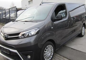 Toyota Proace (Verso) 148.000 km 15.990 &euro; Köln 51105