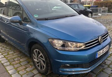 VW Touran 113.000 km 13.950 &euro; Troisdorf 53842