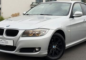 BMW 320 106.000 km 8.800 &euro; Köln (Ostheim) 51107