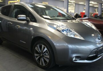 Nissan Leaf 30 kWh Tekna 360° 1.Hand 9.986 km 9.980 &euro; Euskirchen 53881