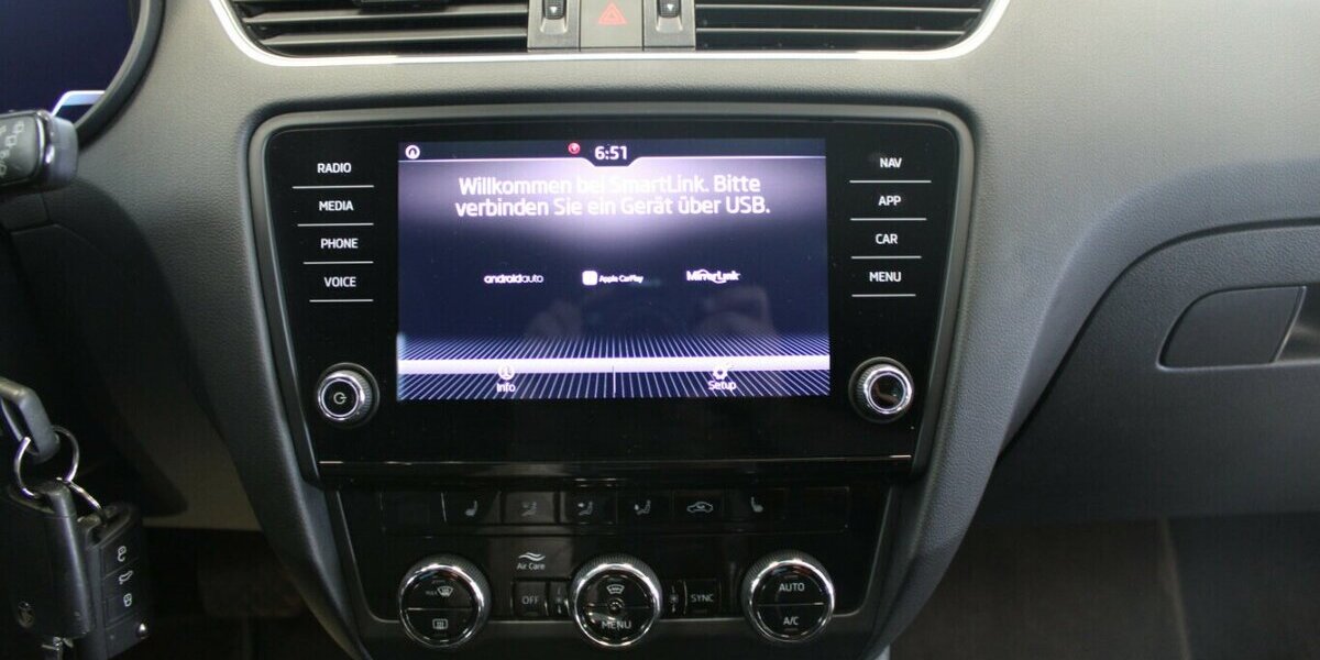 Skoda Octavia Combi 2.0 TSI DSG Style 116.742 km 17.480 &euro; Euskirchen 53881