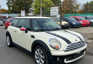 Mini ONE 158.000 km 3.999 &euro; Köln 50739