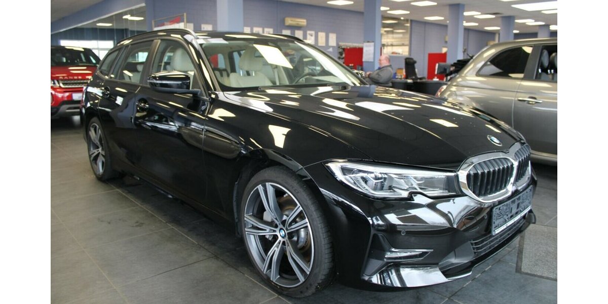 BMW 330i xDrive Touring Aut. Advantage 68.255 km 26.980 &euro; Euskirchen 53881