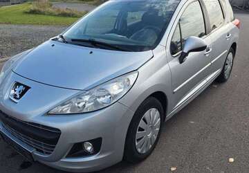 Peugeot 207 140.000 km 2.480 &euro; Köln - Poll 51105
