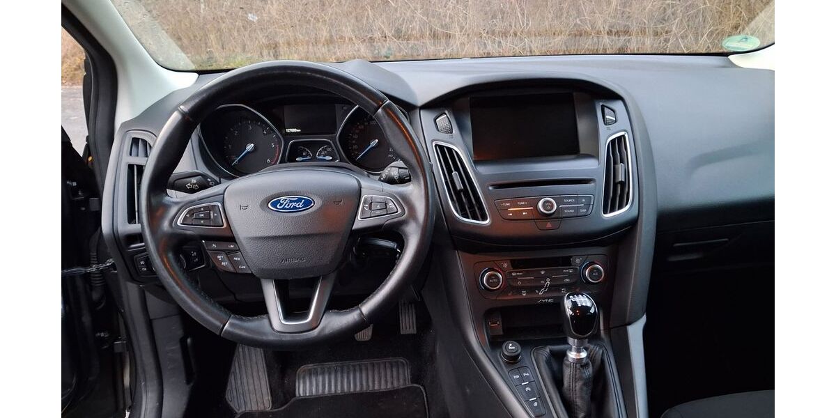 Ford Focus 127.000 km 8.200 &euro; Linz am Rhein 53545