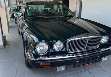 Jaguar XJ12 156.250 km 11.890 &euro; Remagen 53424