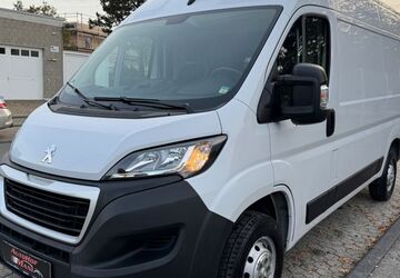 Peugeot Boxer 68.000 km 17.990 &euro; Troisdorf 53842