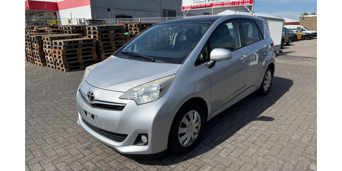 Toyota Verso-S 218.000 km 3.999 &euro; Euskirchen 53879