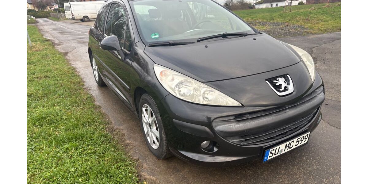 Peugeot 207 178.000 km 2.000 &euro; Siegburg 53721
